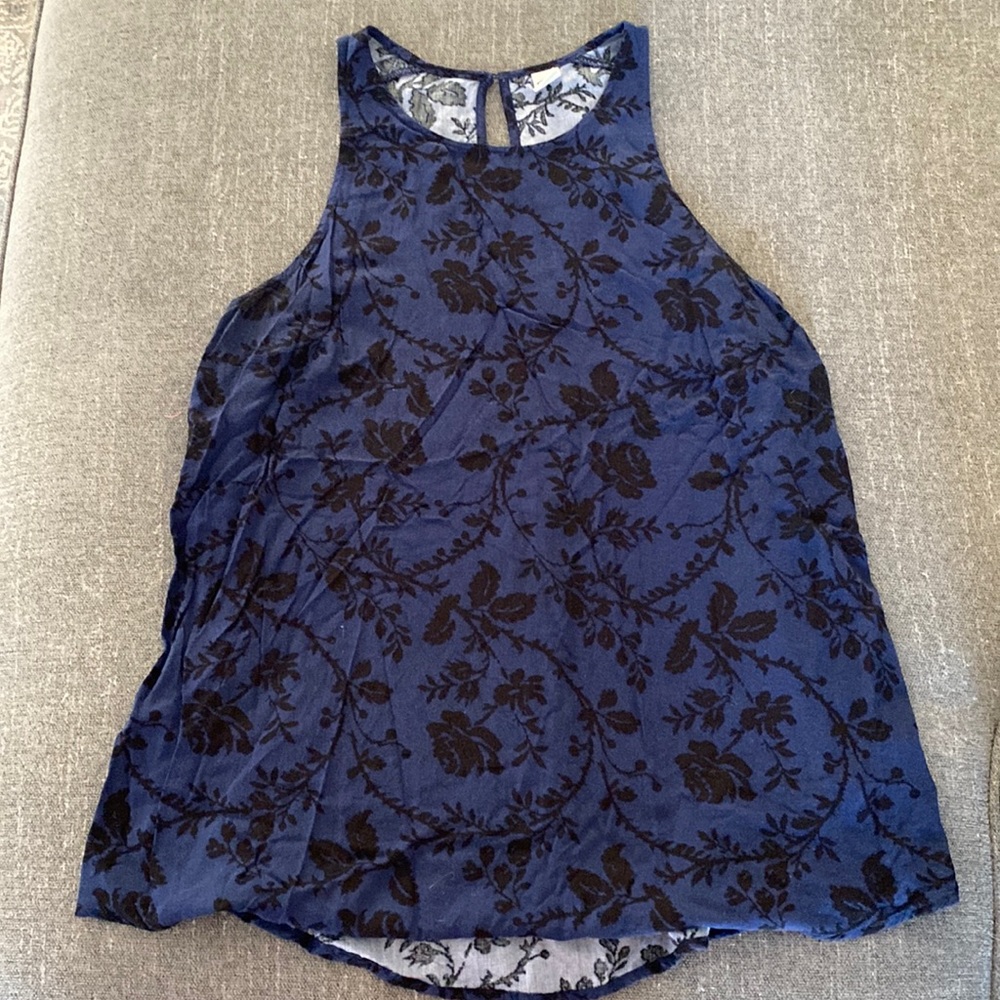 Flared Peep-Hole Tank